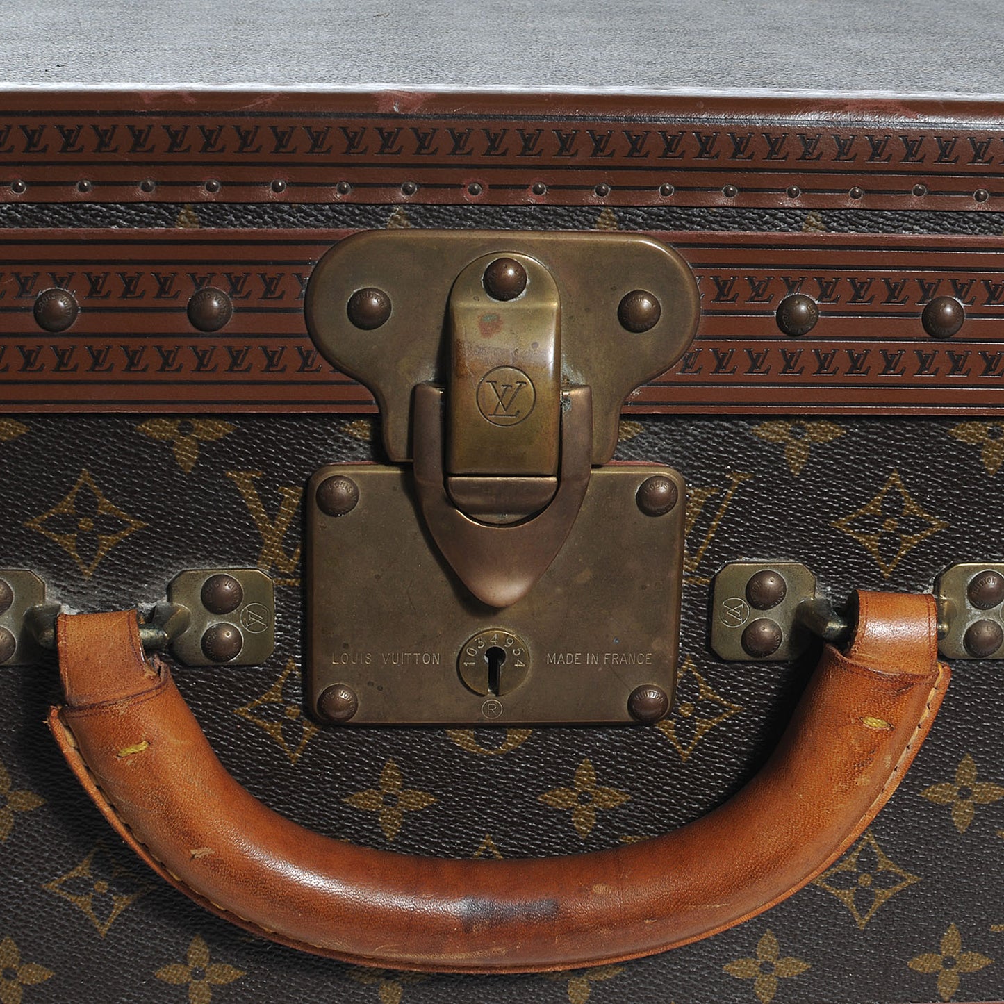 Monogram Alzer 70