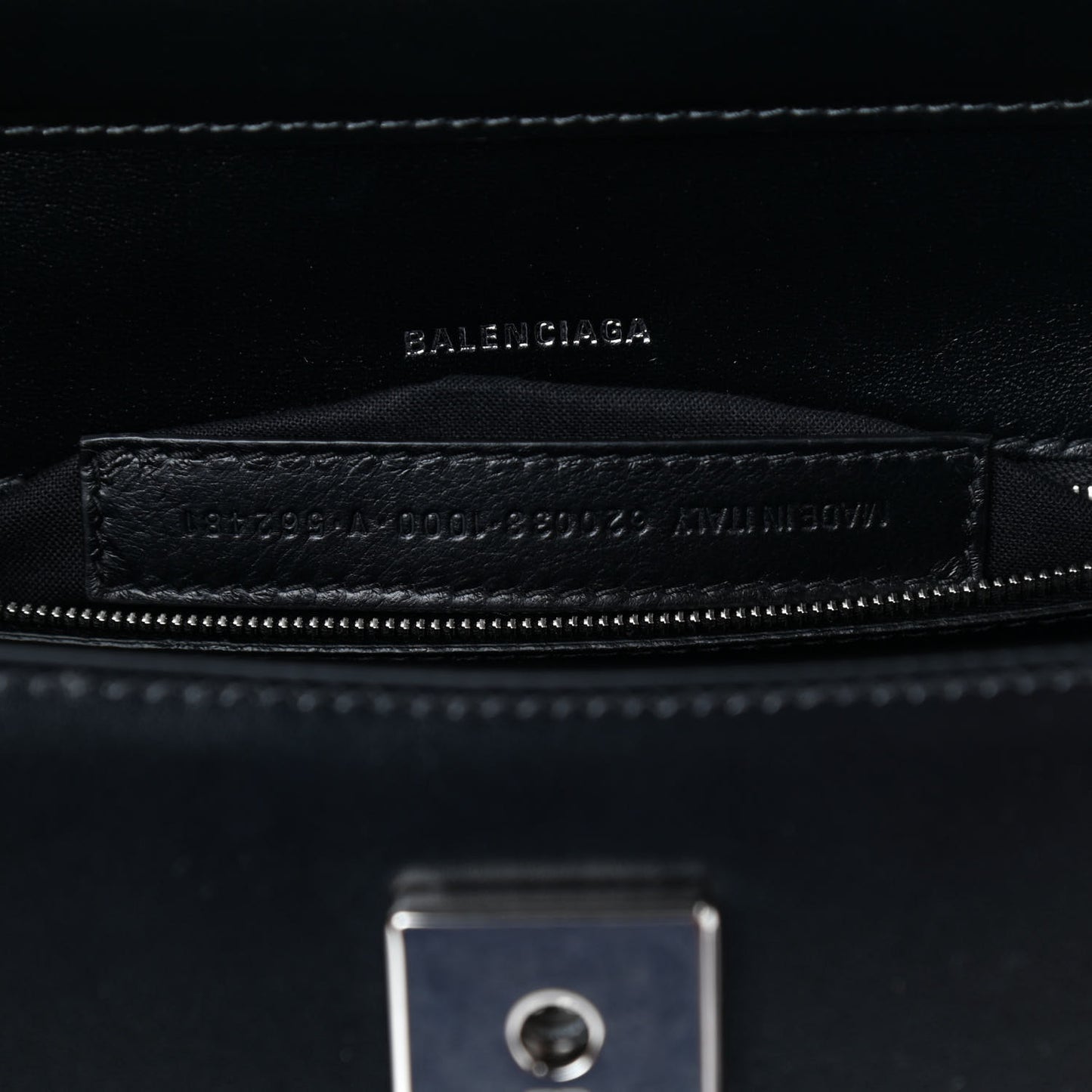 Shiny Box Calfskin Medium Ghost Shoulder Bag Black
