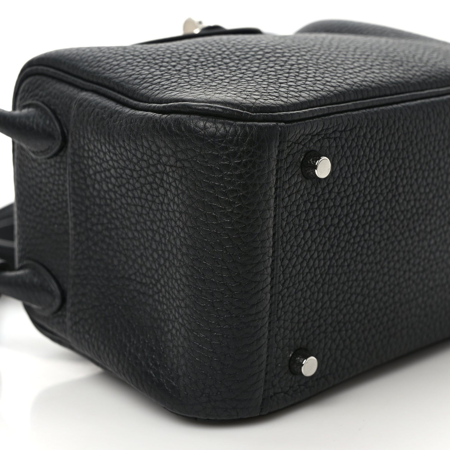 Taurillon Clemence Mini Lindy 20 Black