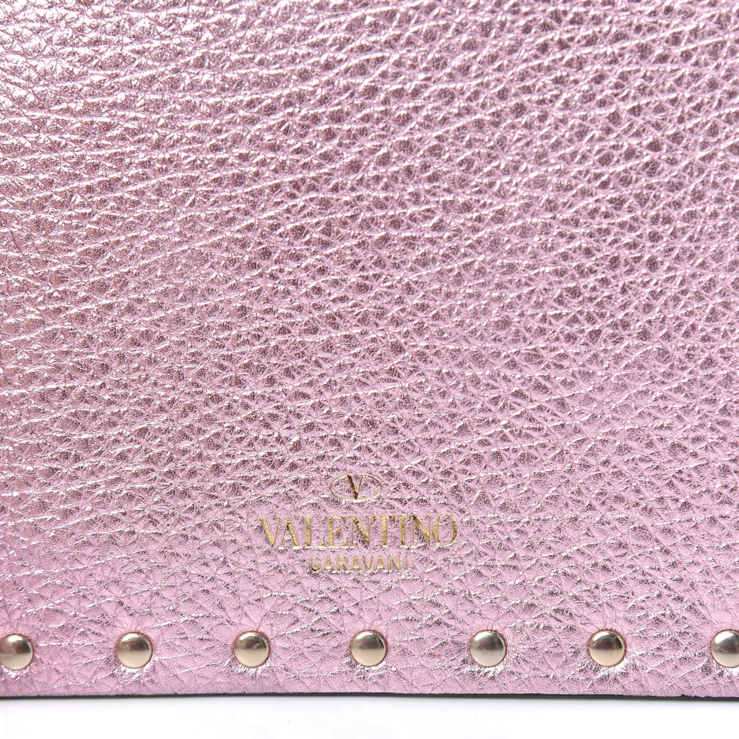 Metallic Pebbled Calfskin Medium Rockstud Envelope Flat Wristlet Pouch Giacinto