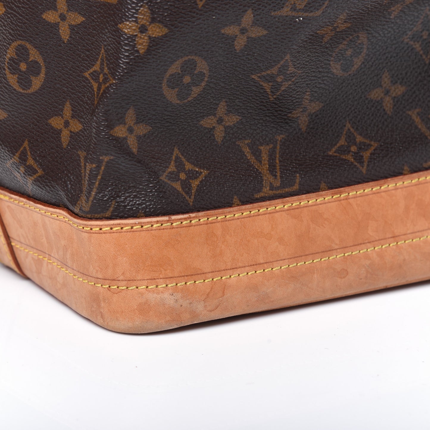 Monogram Noe