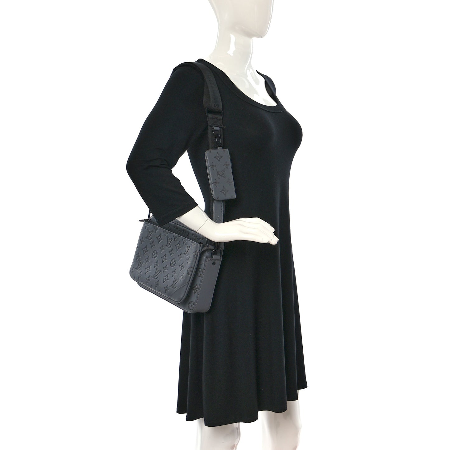 Calfskin Monogram Shadow Trio Messenger Anthracite Gray