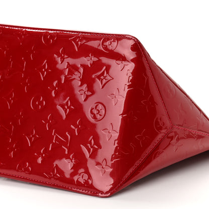 Louis Vuitton Vernis Bellevue PM Pomme D'Amour 9 of 11