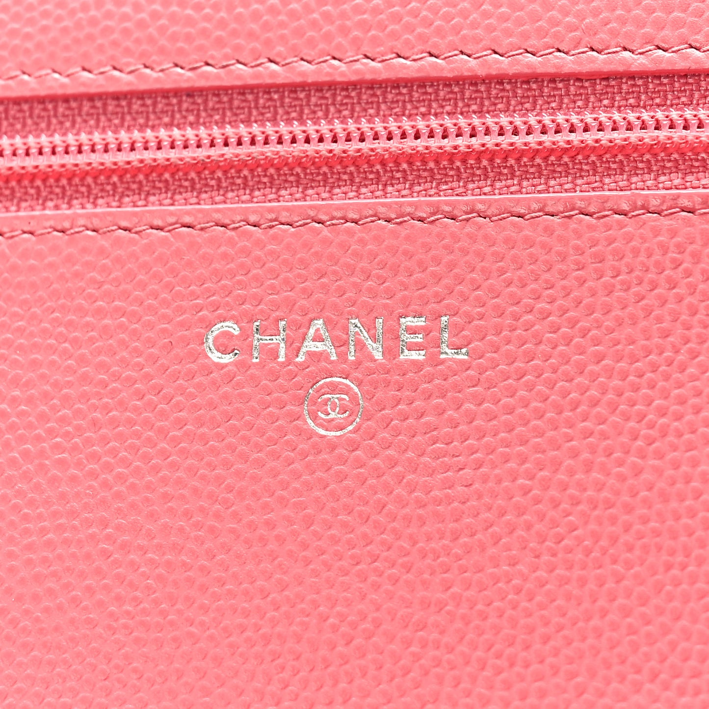 Caviar Chevron Quilted Wallet On Chain WOC Pink