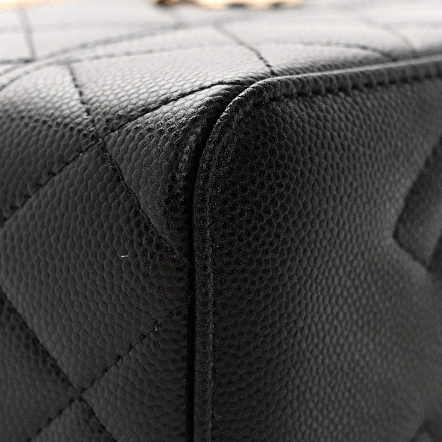 Chanel Caviar Quilted Trendy Handle Mini Vanity Black 11 of 12