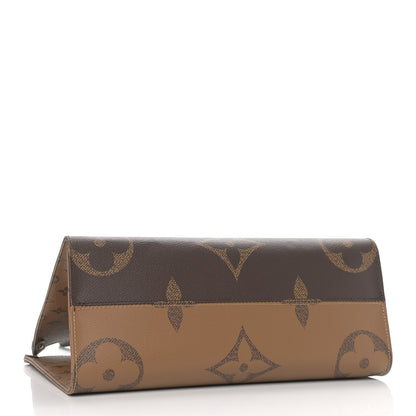 Louis Vuitton Reverse Monogram Giant Onthego MM 4 of 9