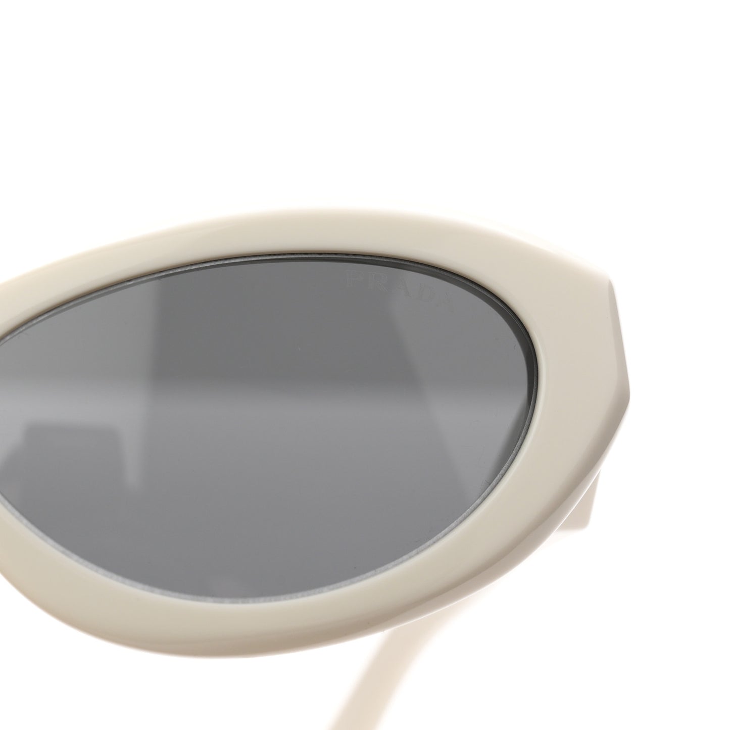 Acetate Oval Sunglasses SPR 26Z Chalk White