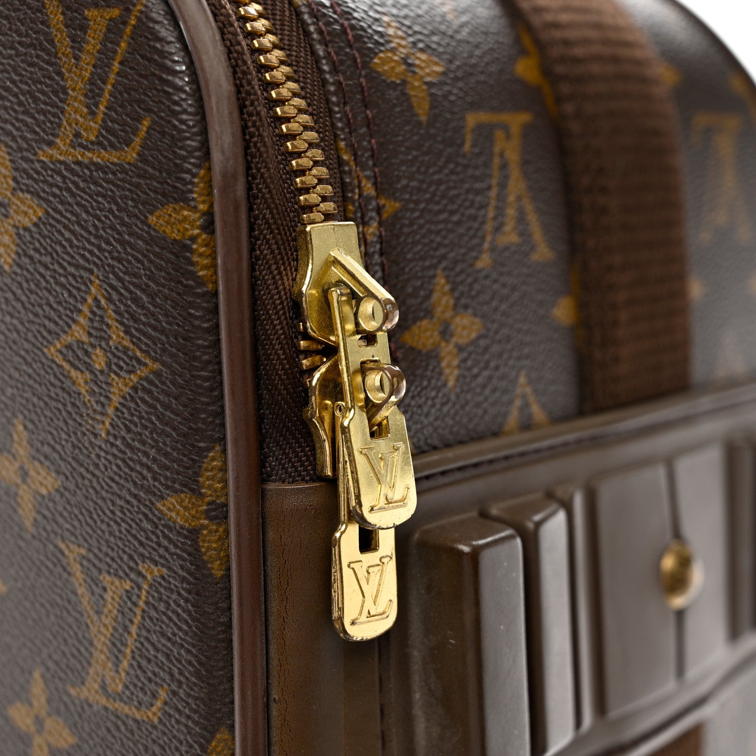 Louis Vuitton Monogram Pegase 55 8 of 12