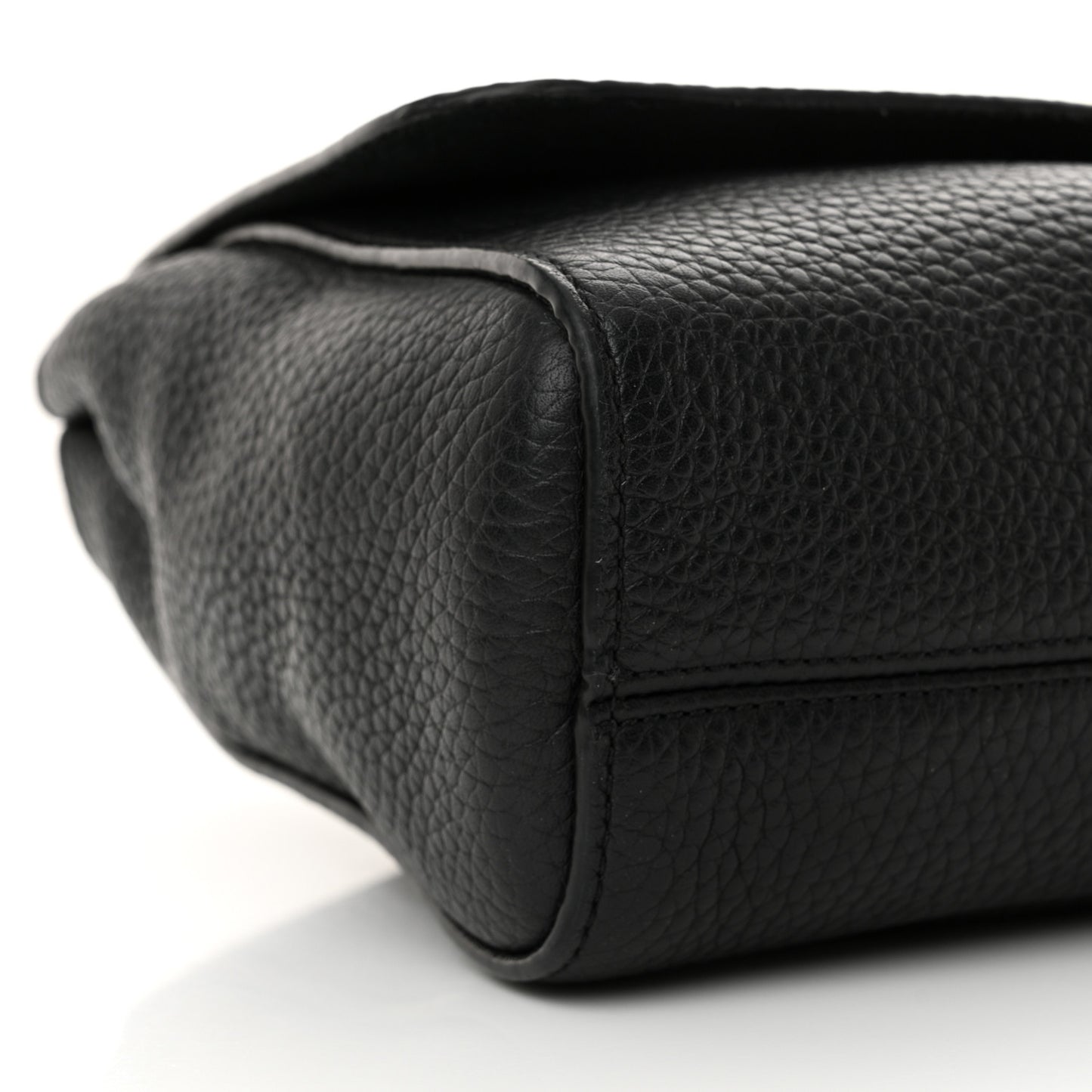 Small Classic Grain Calfskin Medium Lily Black