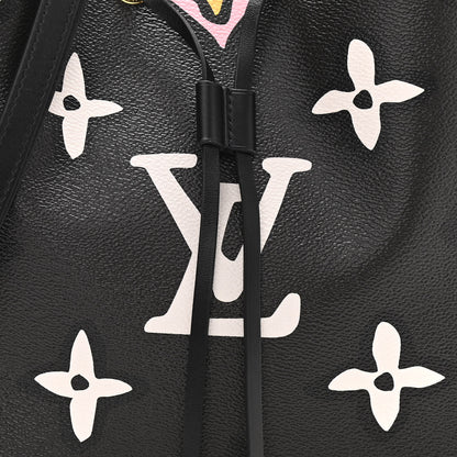 Louis Vuitton Monogram Giant Wild At Heart Neonoe MM Black 7 of 10