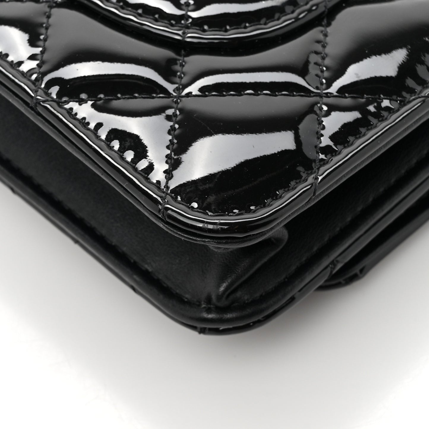 Patent Calfskin Quilted Reissue Wallet On Chain WOC So Black