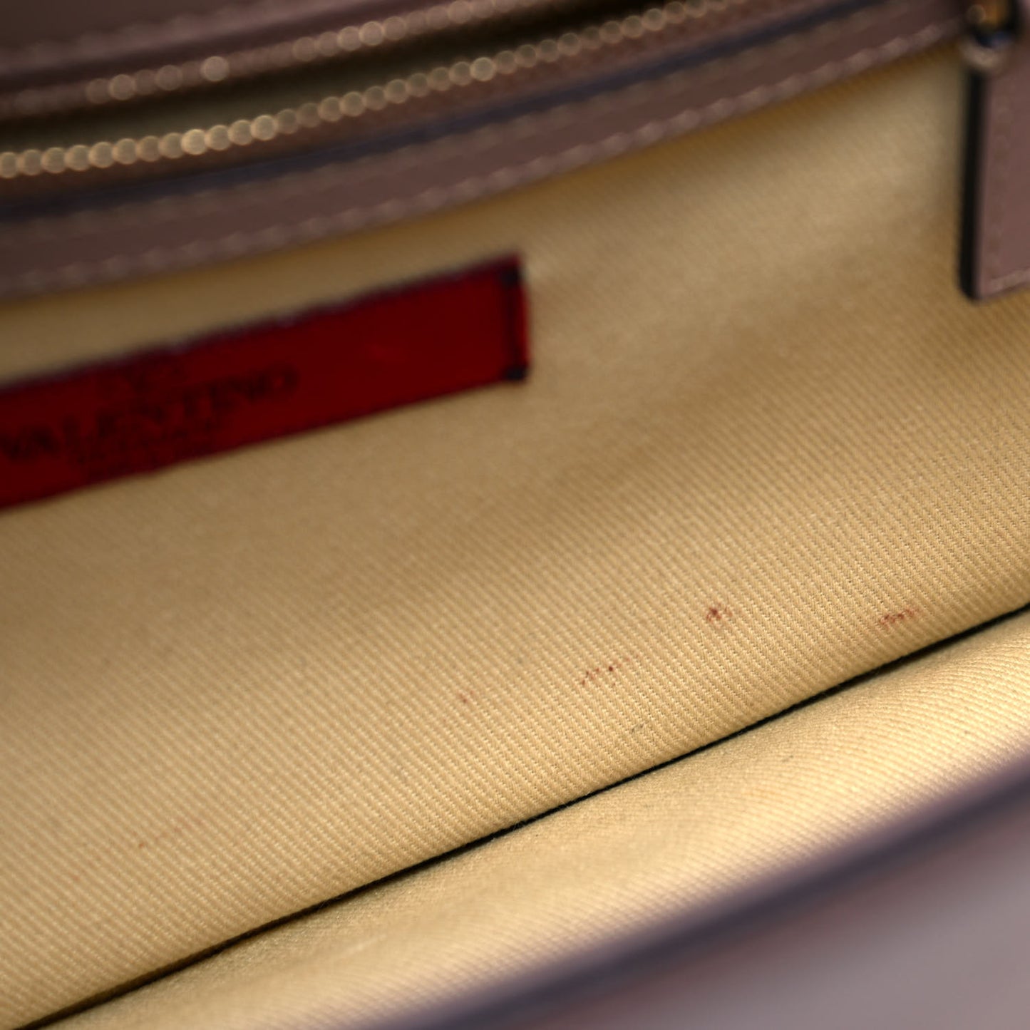 Vitello Medium Glam Lock Rockstud Flap Poudre