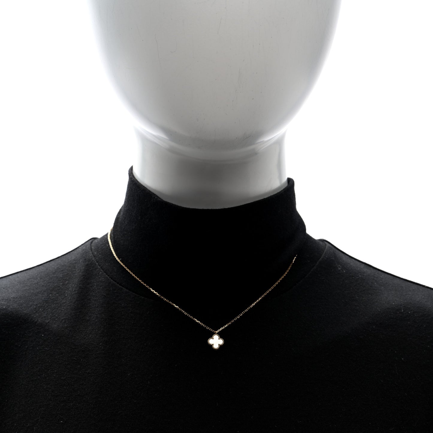 18K Yellow Gold Mother of Pearl Sweet Alhambra Pendant Necklace