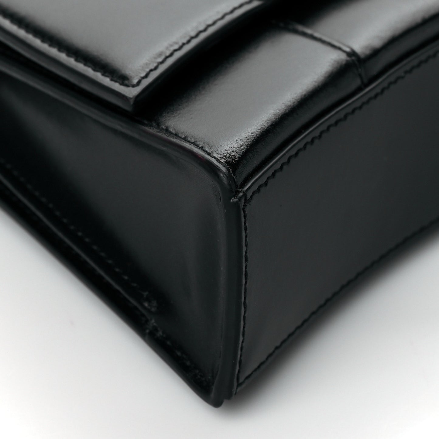 Shiny Box Calfskin Small Hourglass Evening Chain Bag Black