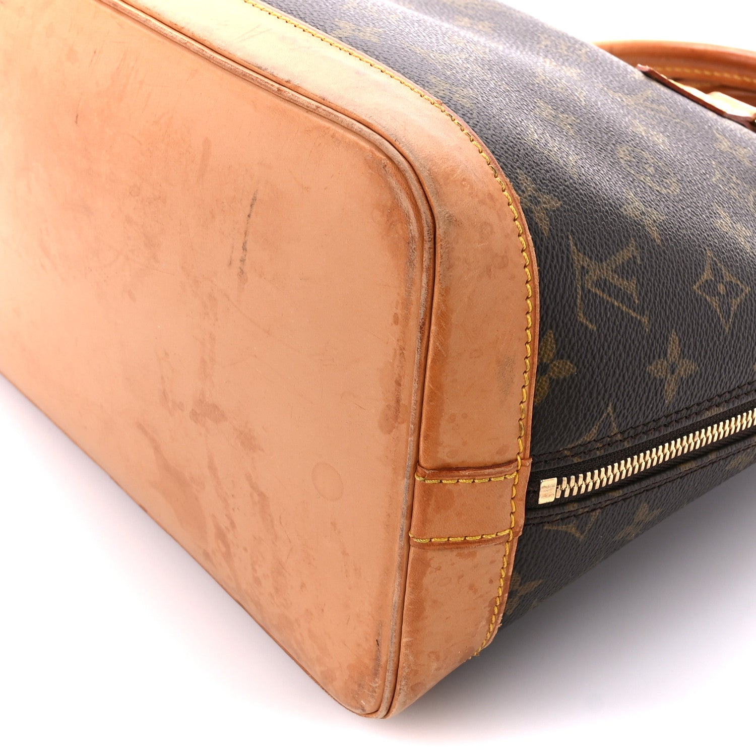 Louis Vuitton Monogram Alma PM 9 of 12