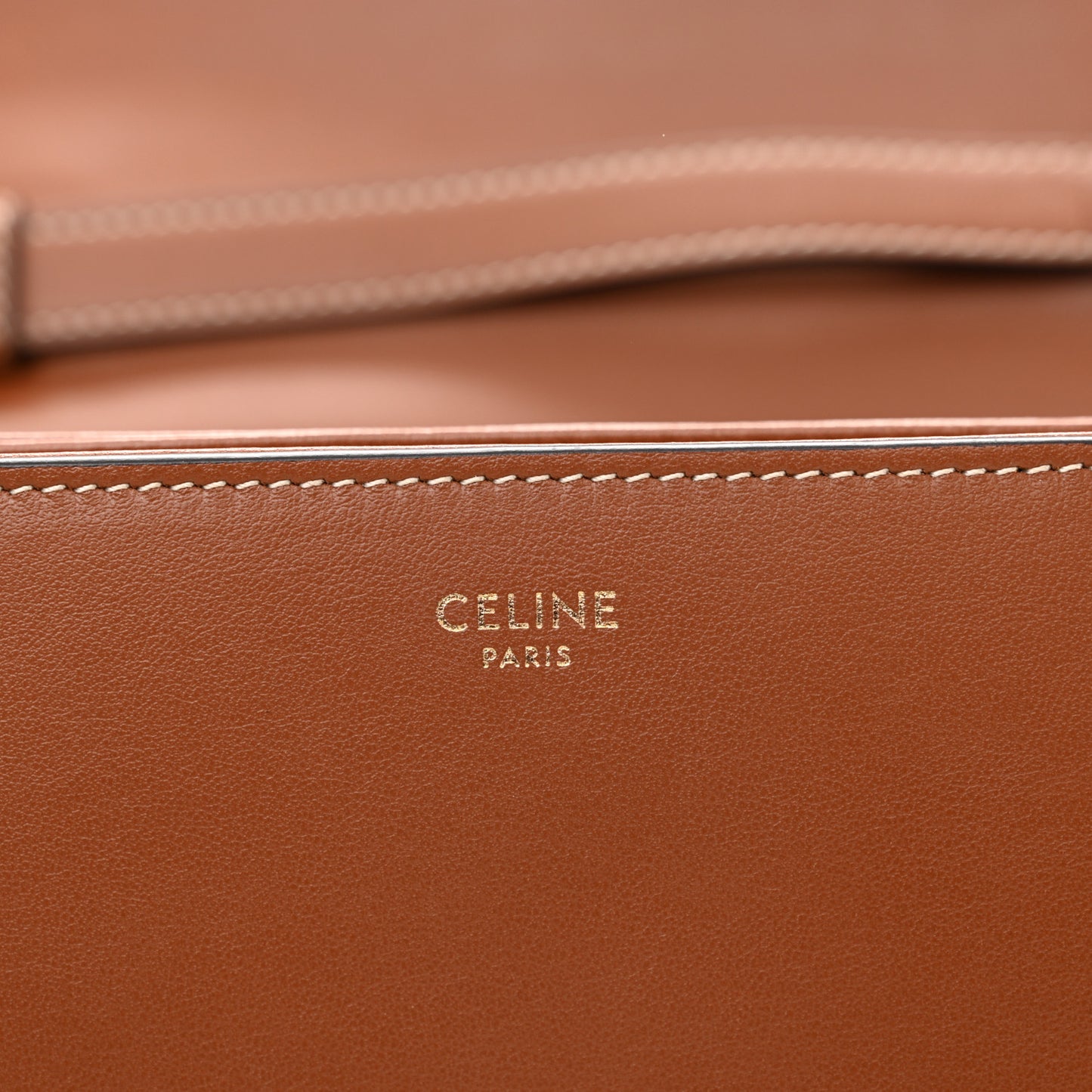 Smooth Calfskin Medium Tabou Tan