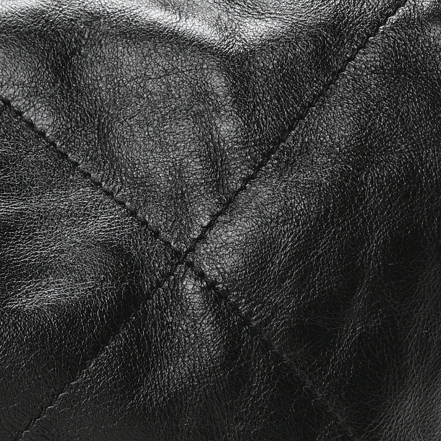 Shiny Calfskin Quilted Chanel 22 Black
