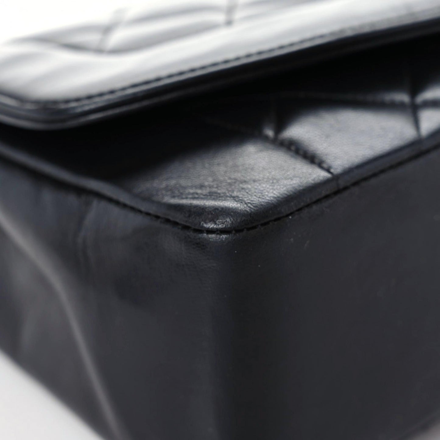 Lambskin Quilted Medium Single Flap Black
