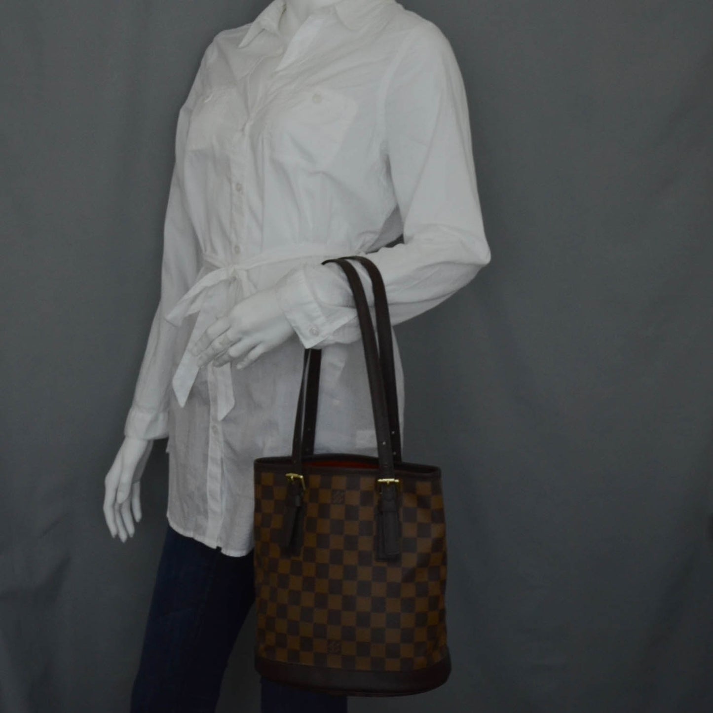 Damier Ebene Marais Bucket 23
