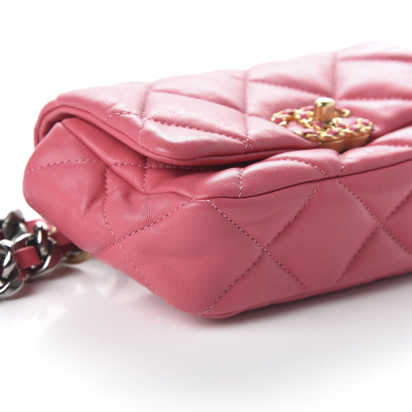 Lambskin Quilted 19 Waist Bag Pink