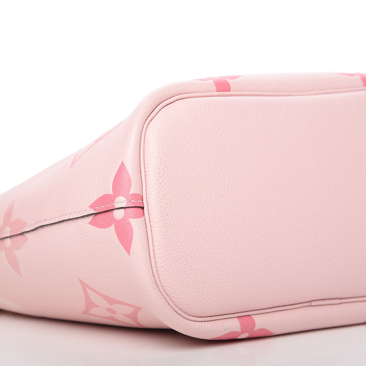 Empreinte Monogram Giant By The Pool Marshmallow Hobo PM Bouton De Rose