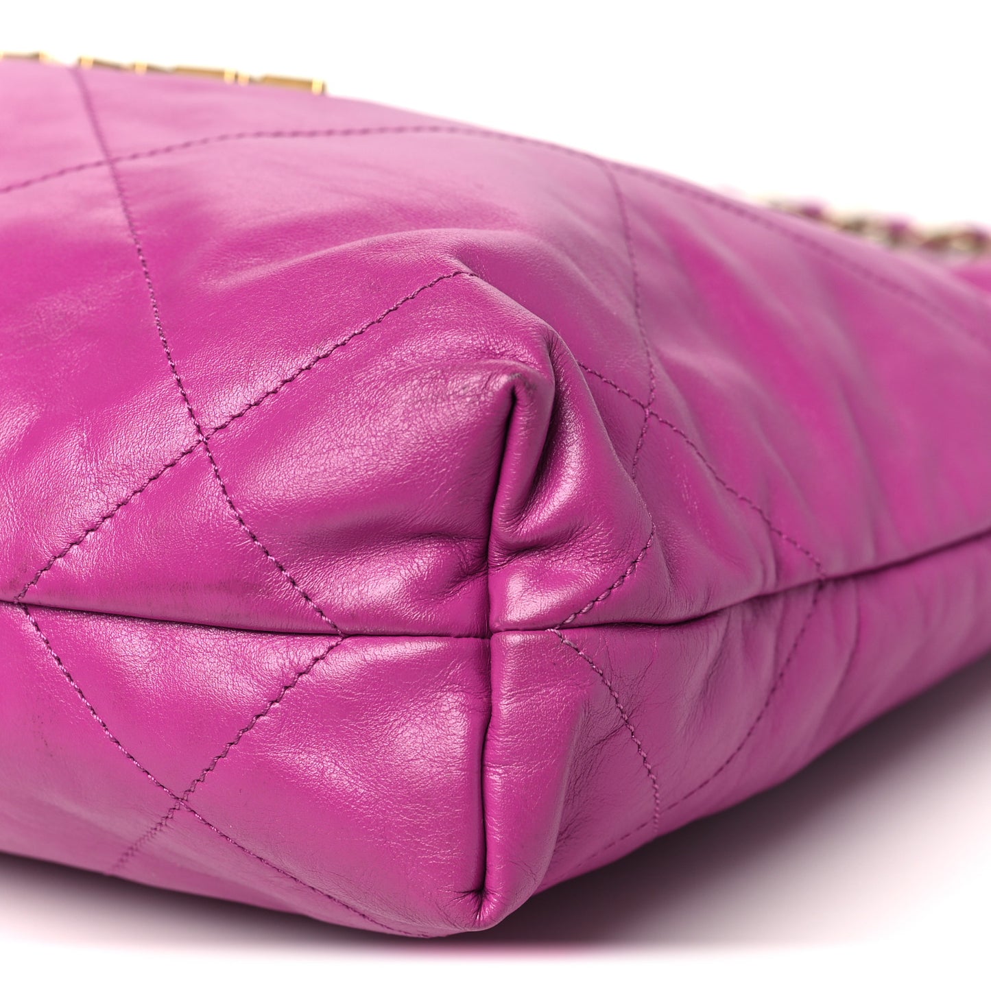 Shiny Calfskin Quilted Small Chanel 22 Fuchsia