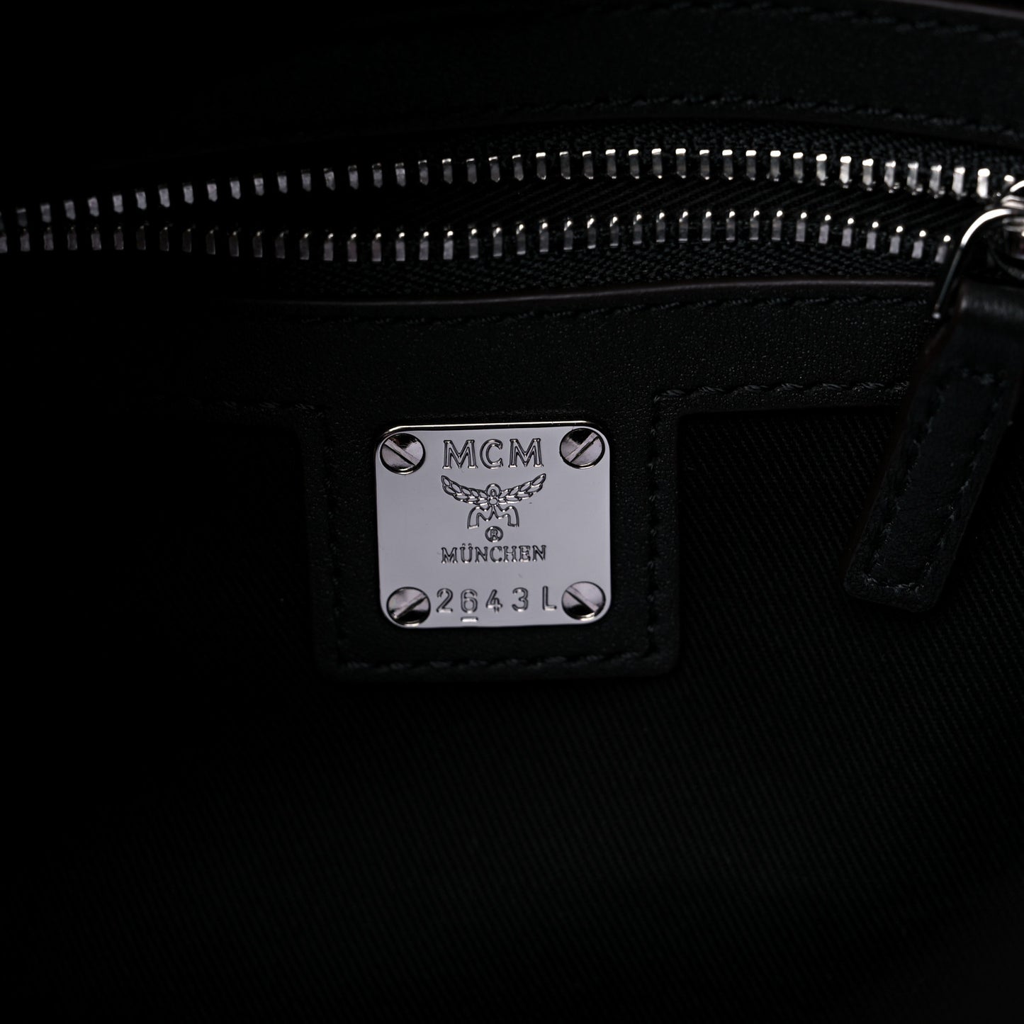 Calfskin Ottomar Large Klara Hobo Black
