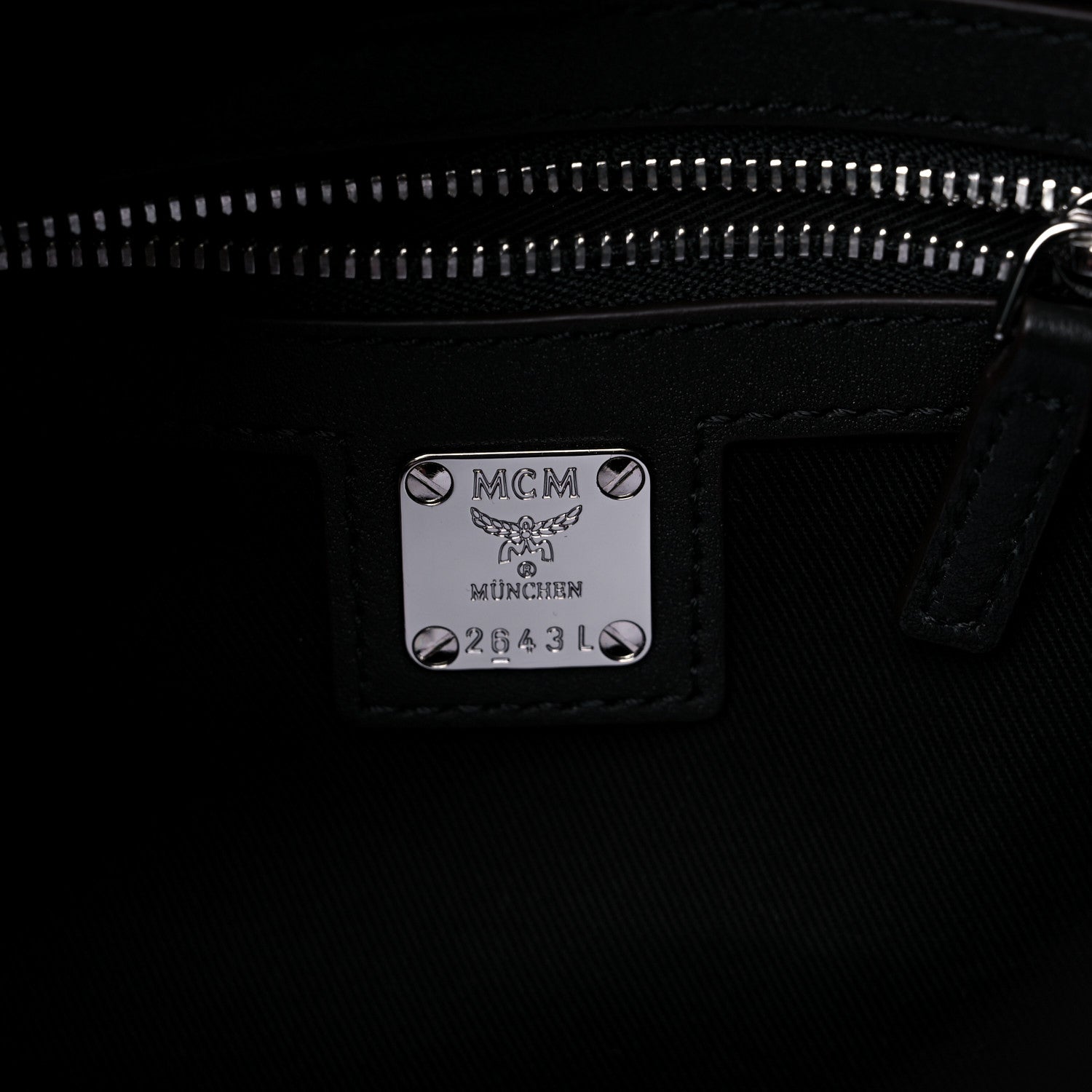 MCM Calfskin Ottomar Large Klara Hobo Black 5 of 8