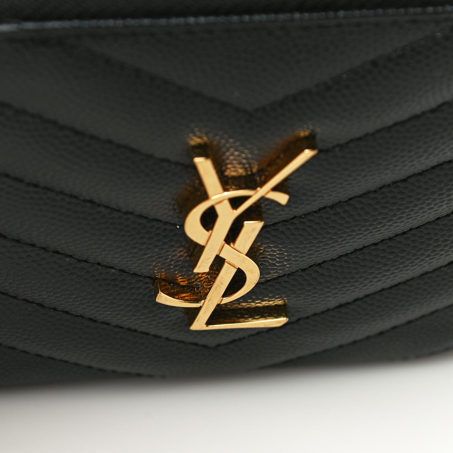 Grain De Poudre Matelasse Chevron Monogram Compact Zip Around Wallet Black