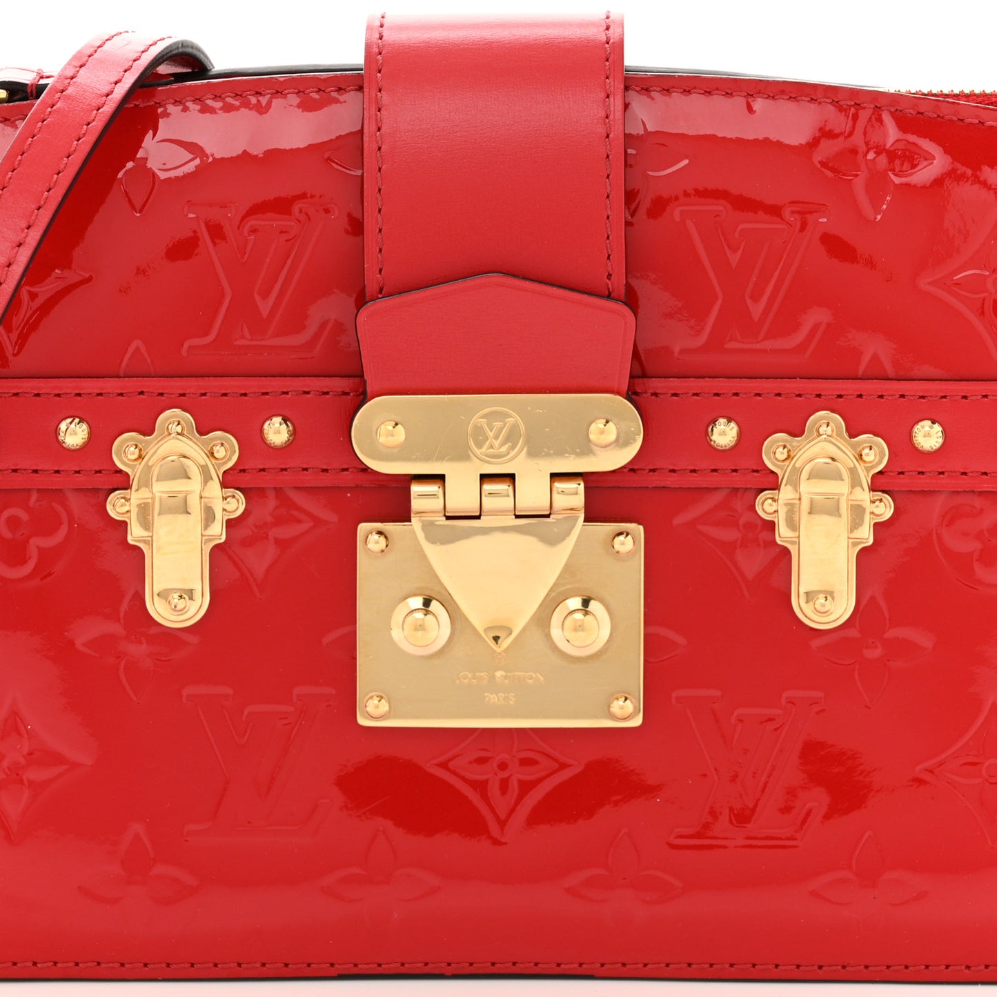 Vernis Trunk Clutch Cherry