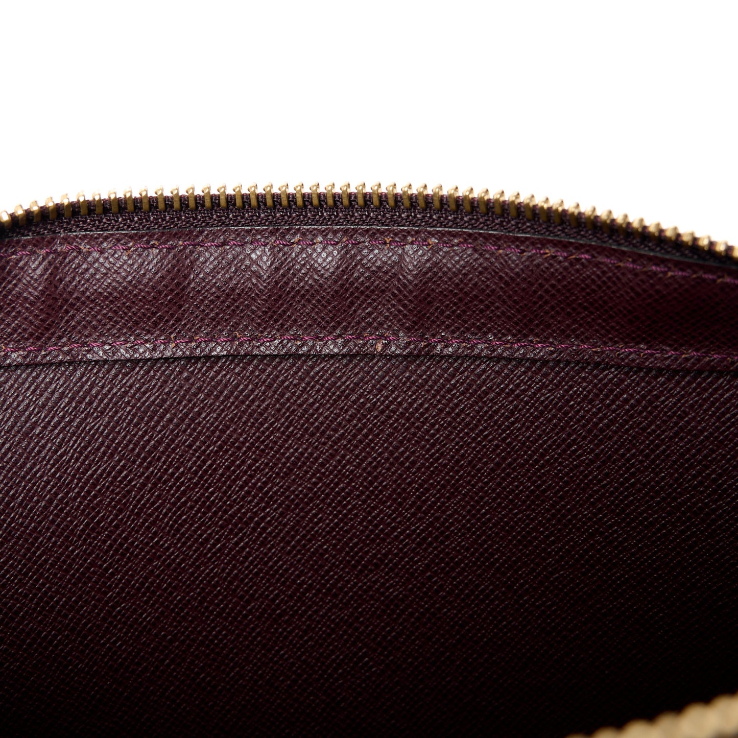 LOUIS VUITTON Taiga Baikal Pochette Acajou