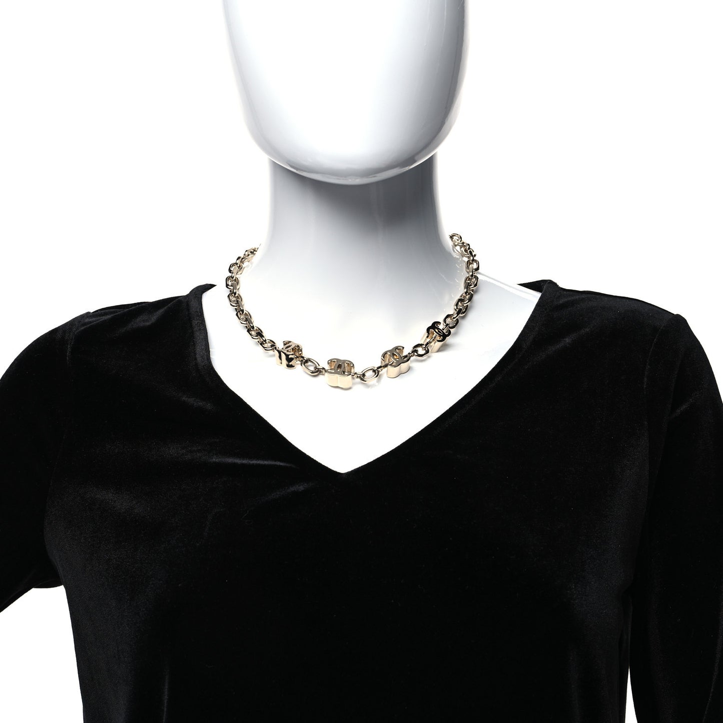 Metal CC Short Necklace Gold