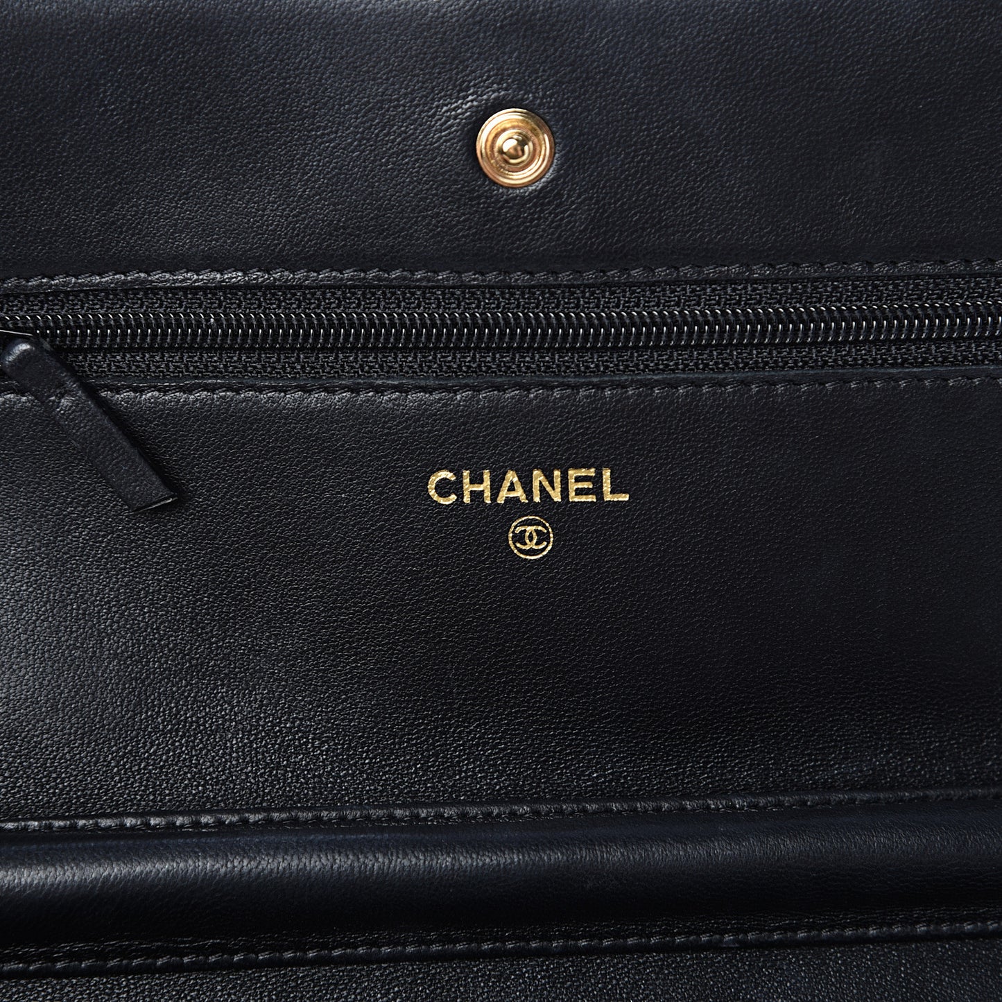 Lambskin Quilted Wallet On Chain WOC Black