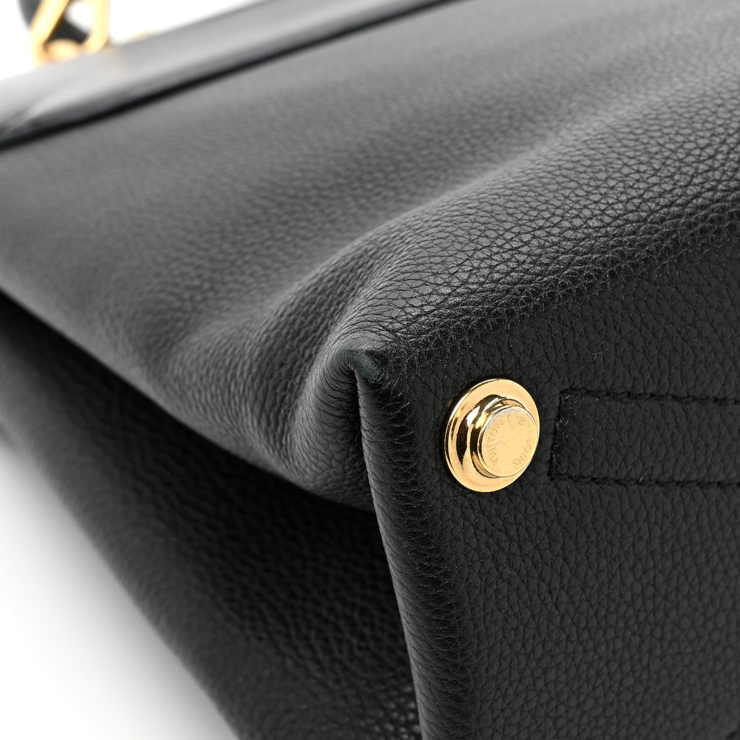 Grained Smooth Calfskin Rose Des Vents MM Black