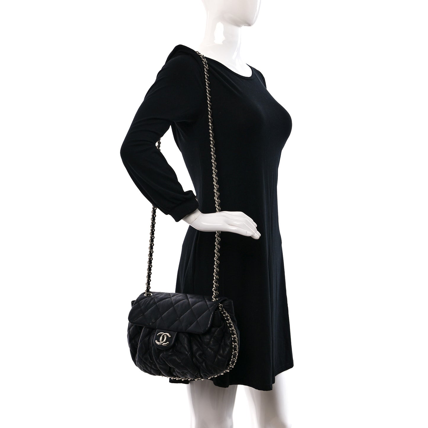 Washed Lambskin Quilted Medium Chain Around Messenger Black