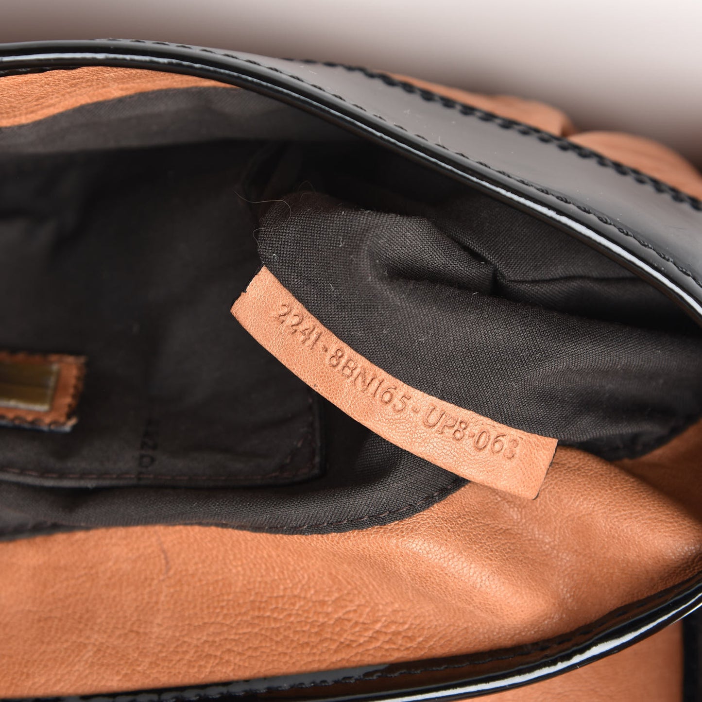 Nappa Patent B Bag Osso Black