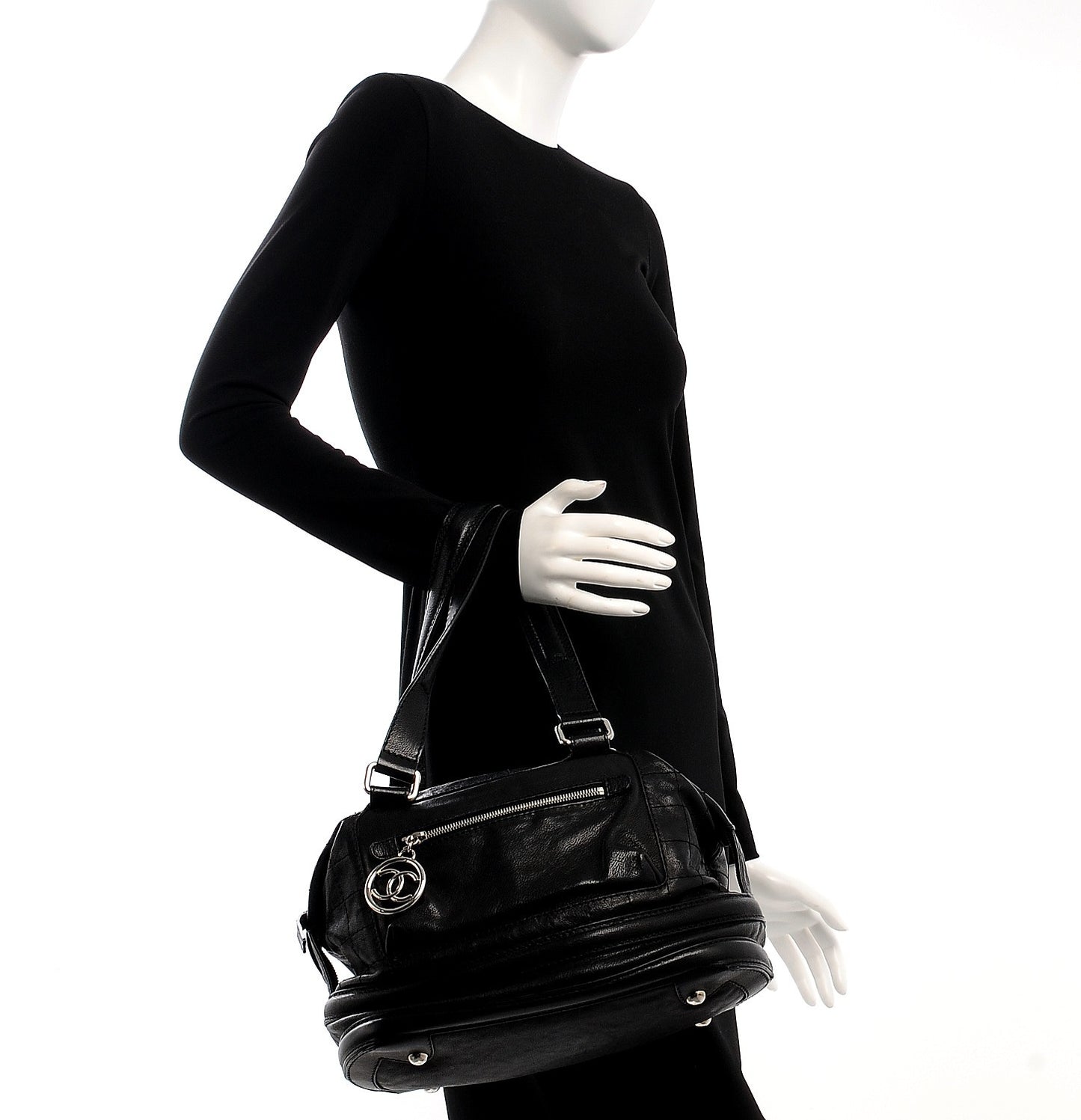 Distressed Caviar Outdoor Bowler Black