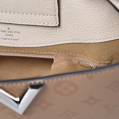 Louis Vuitton Cuir Plume Cuir Ecume Very Hobo Sesame Creme 6 of 8
