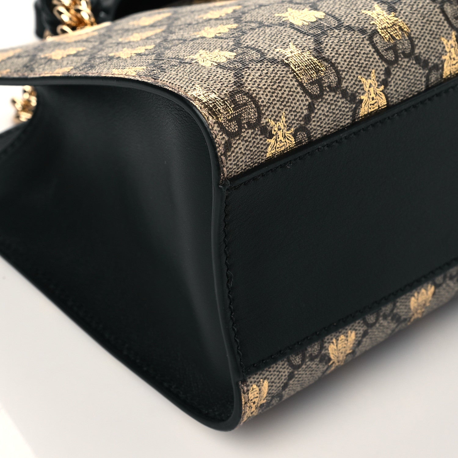 Gucci GG Supreme Monogram Bees Small Padlock Tote Beige Oro Black 10 of 11