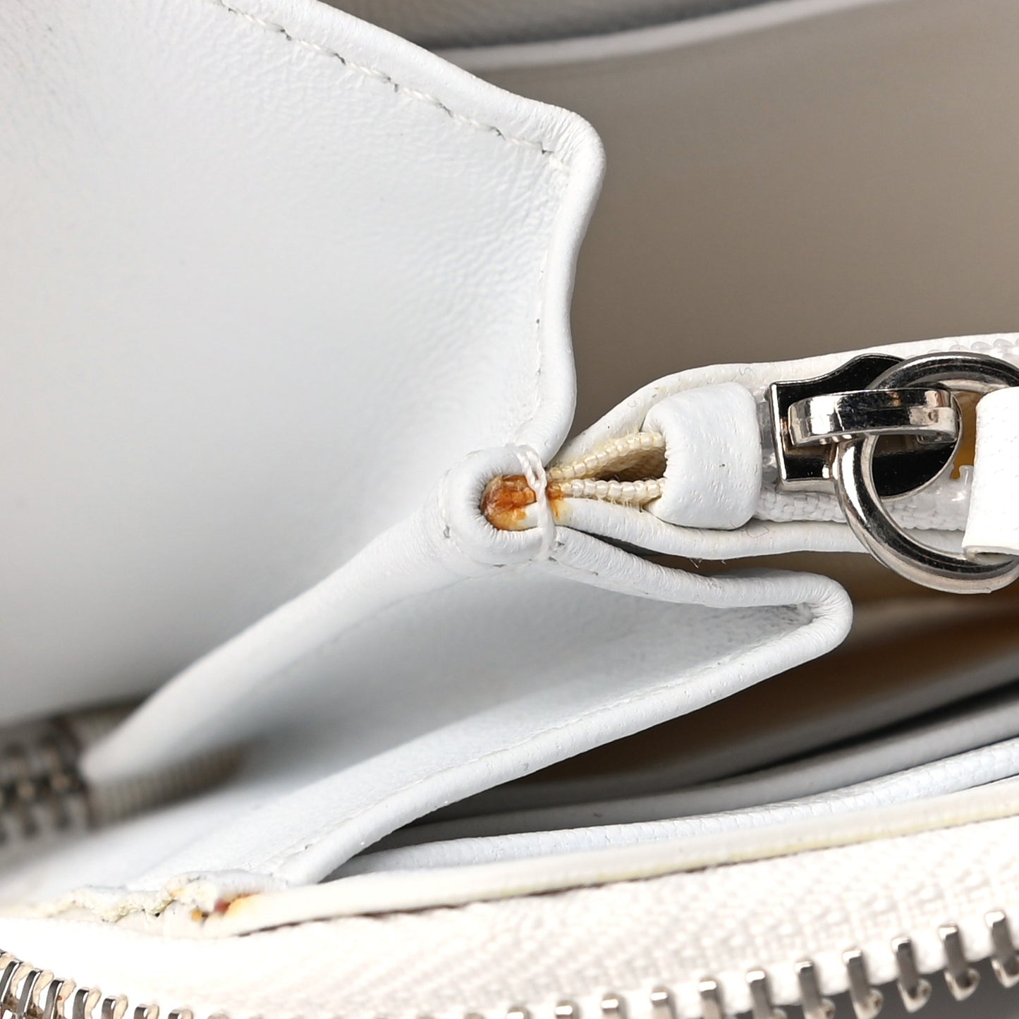 Calfskin Filipa Star Zip Around Wallet White