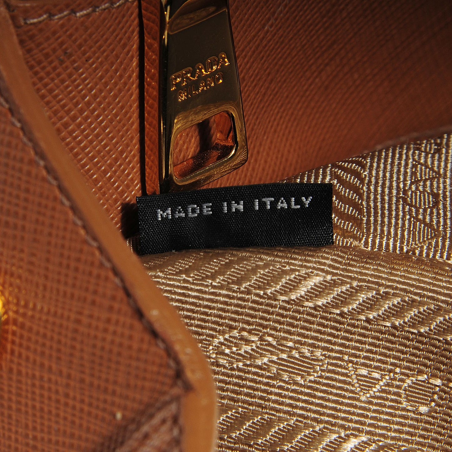 Saffiano Lux Large Double Zip Tote Caramel