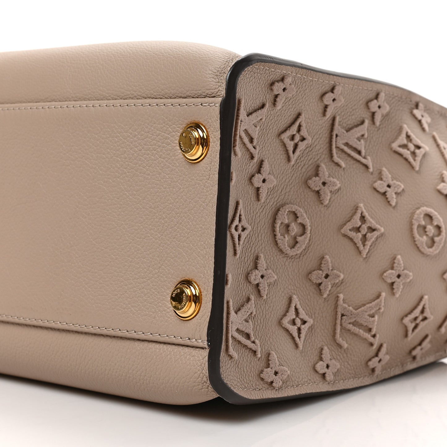 Calfskin Monogram Tufting On My Side Galet