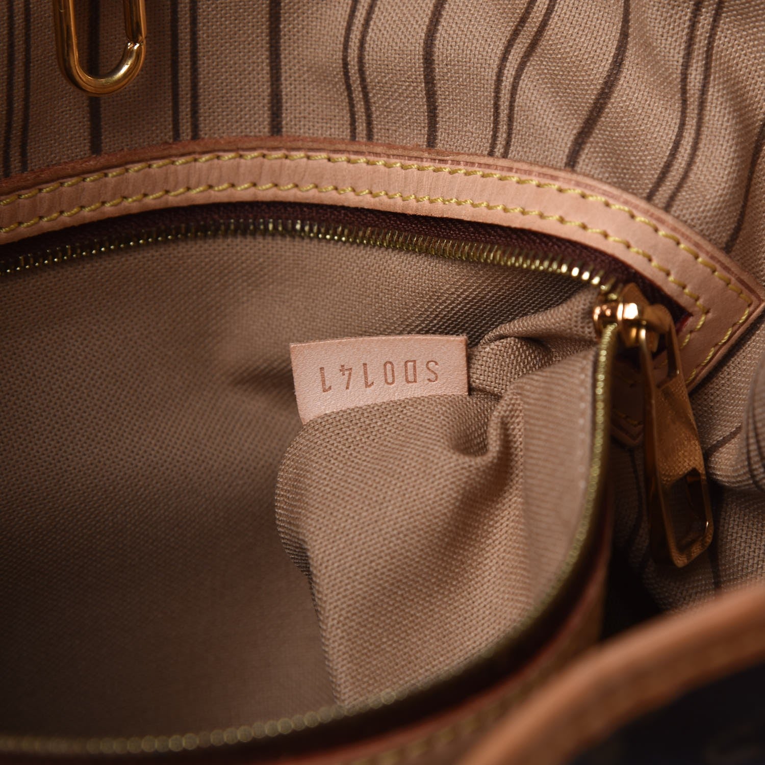 Louis Vuitton Monogram Delightful PM 7 of 9