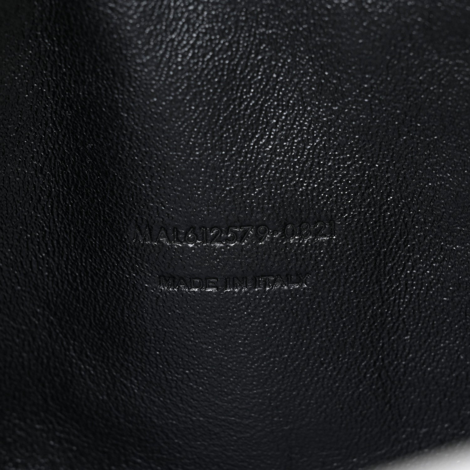 Saint Laurent Grain De Poudre Matelasse Monogram Mini Lou Camera Bag Crema Soft 6 of 10