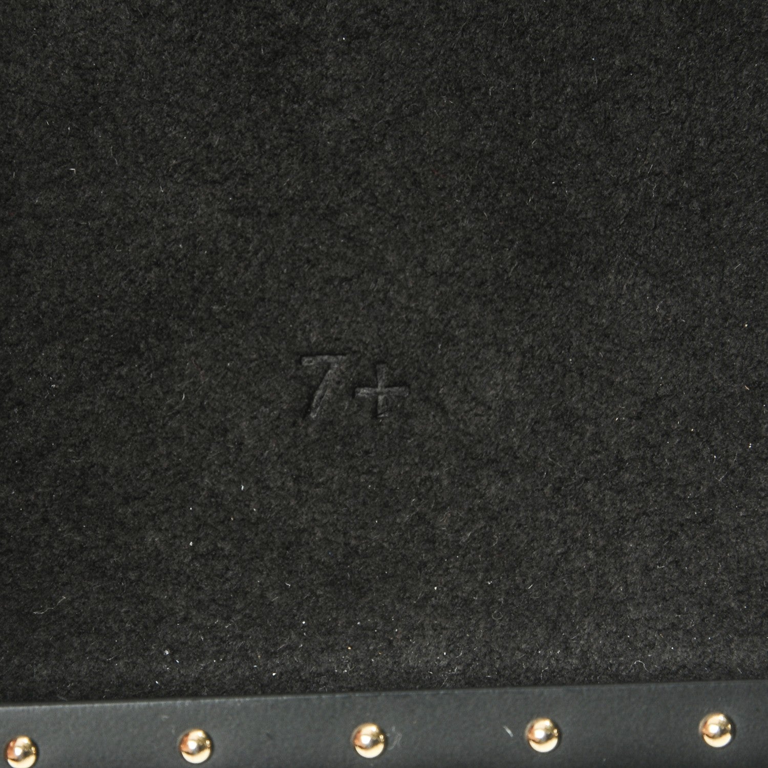 Louis Vuitton Monogram Eye-Trunk iPhone 7 Plus Case 7 of 8