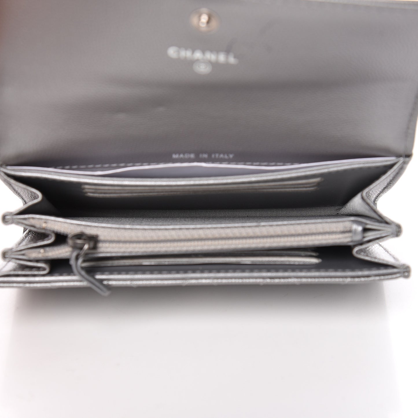 Metallic Caviar Quilted Medium Boy Flap Wallet Silver