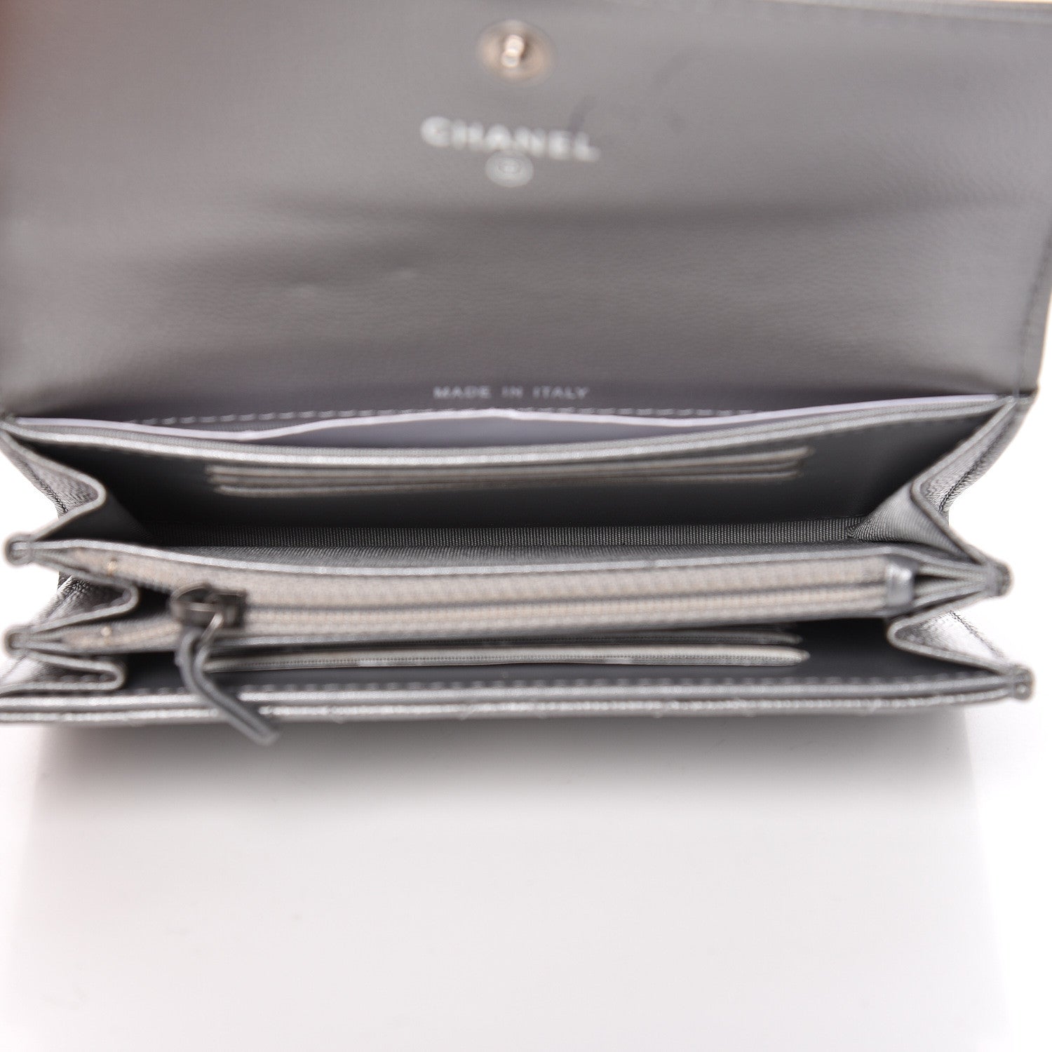 Chanel Metallic Caviar Quilted Medium Boy Flap Wallet Silver 5 of 10