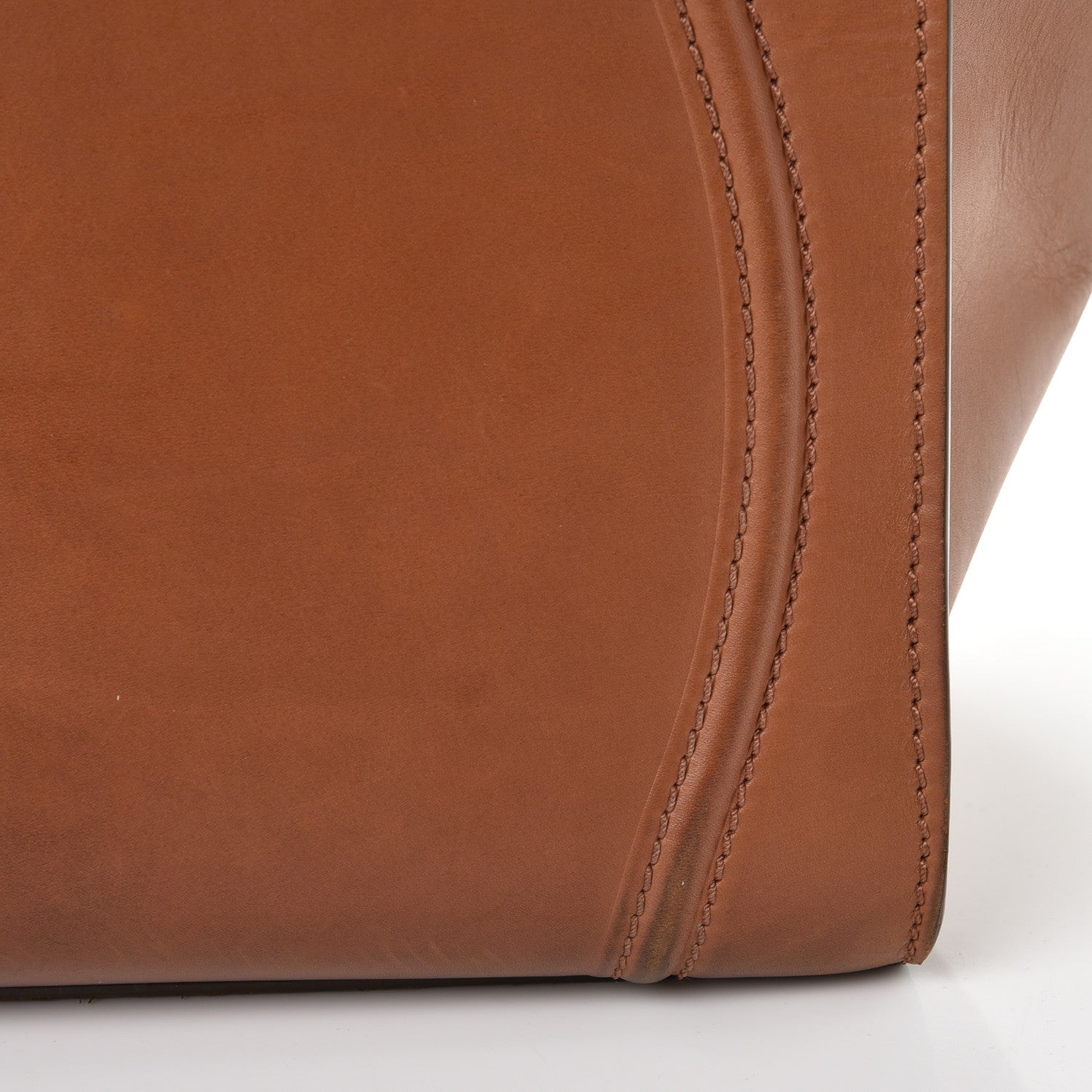 Celine Natural Calfskin Medium Phantom Luggage Tan 9 of 26