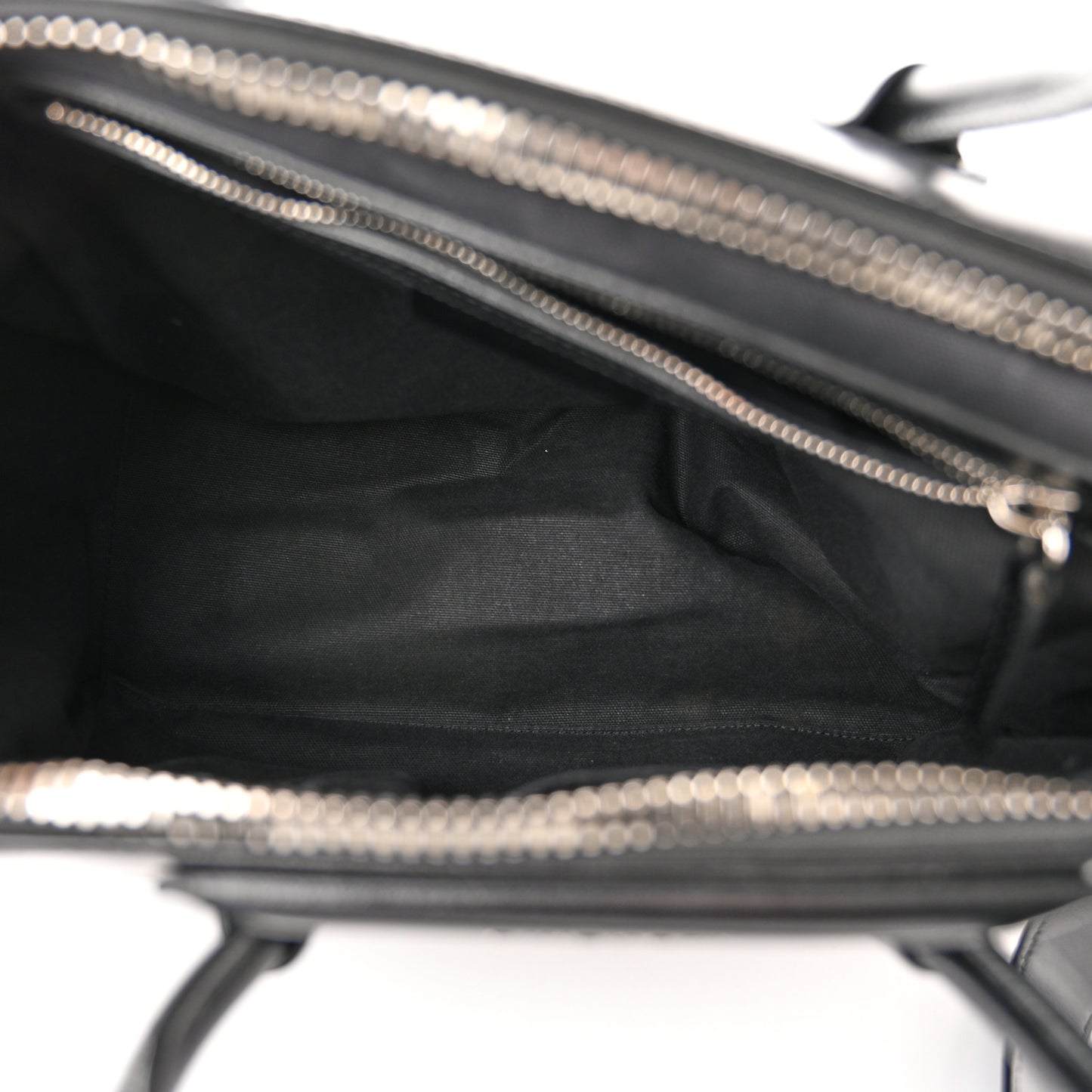 Shiny Lord Calfskin Medium Antigona Black