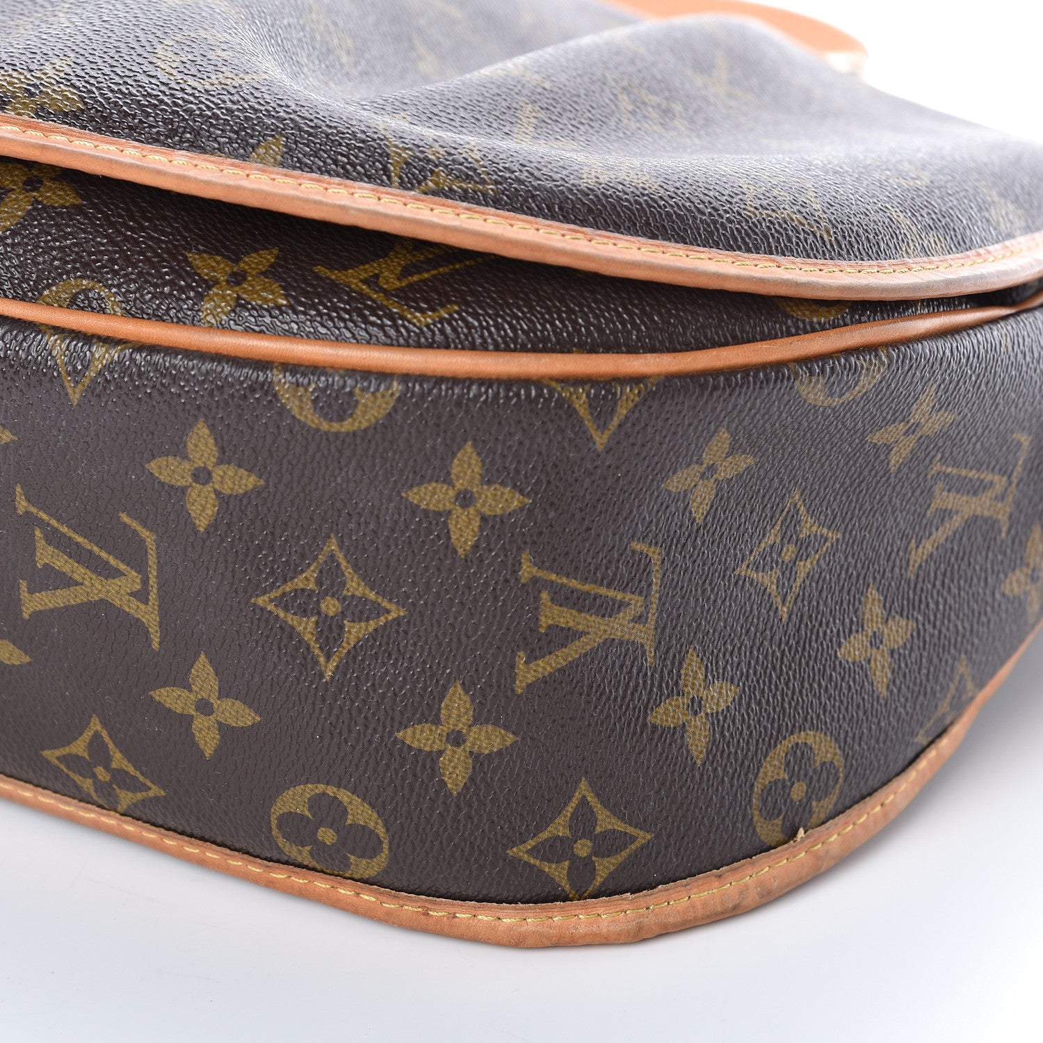 Louis Vuitton Monogram Menilmontant MM 13 of 13